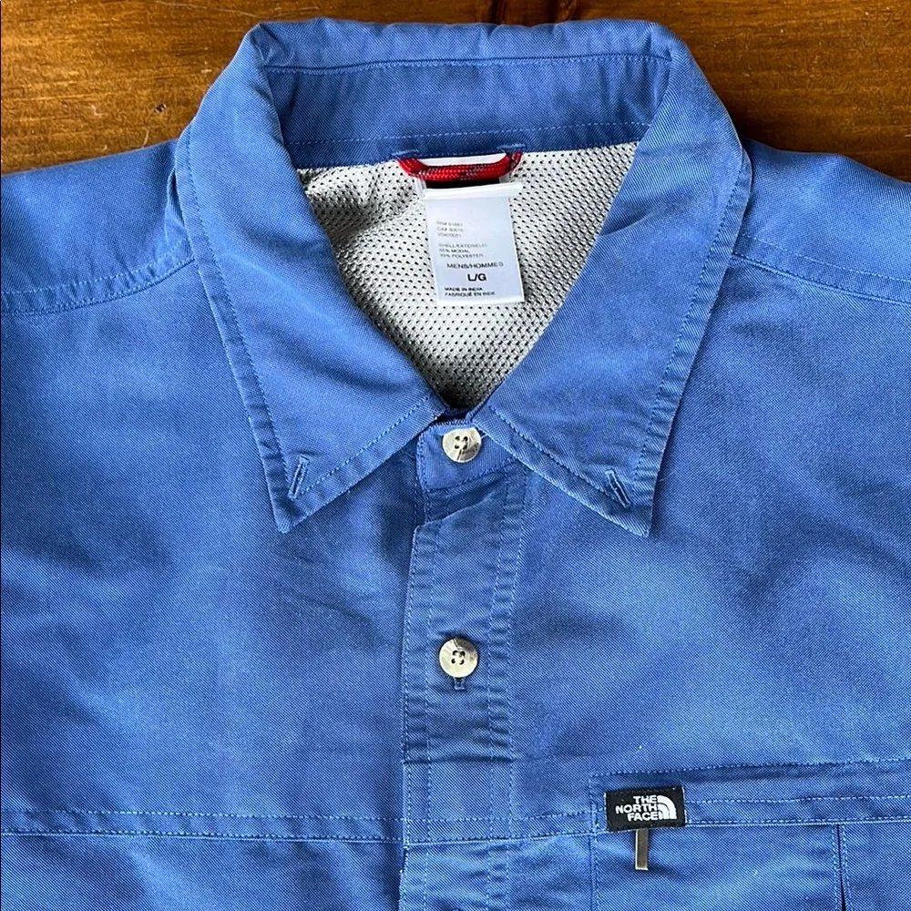 The North Face Blue Long Sleeve Button Up Hiking Shirt Sz L